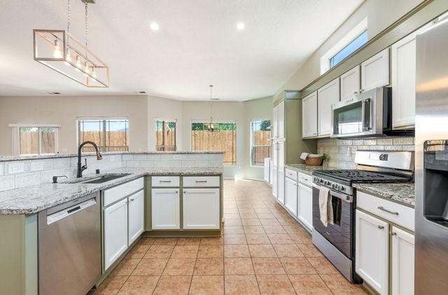 212 Riesling Road, Bernalillo, NM 87004