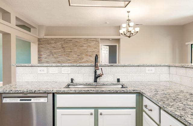 212 Riesling Road, Bernalillo, NM 87004