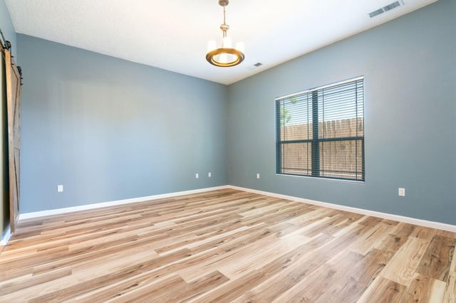 212 Riesling Road, Bernalillo, NM 87004