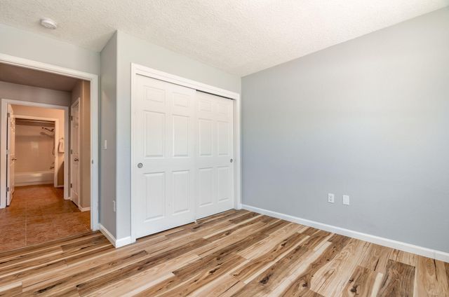 212 Riesling Road, Bernalillo, NM 87004