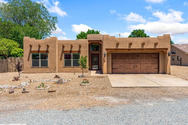 212 Riesling Road, Bernalillo, NM 87004