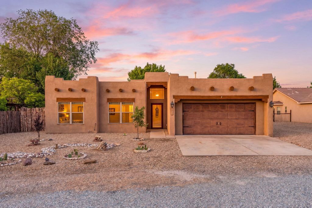 212 Riesling Road, Bernalillo, NM 87004