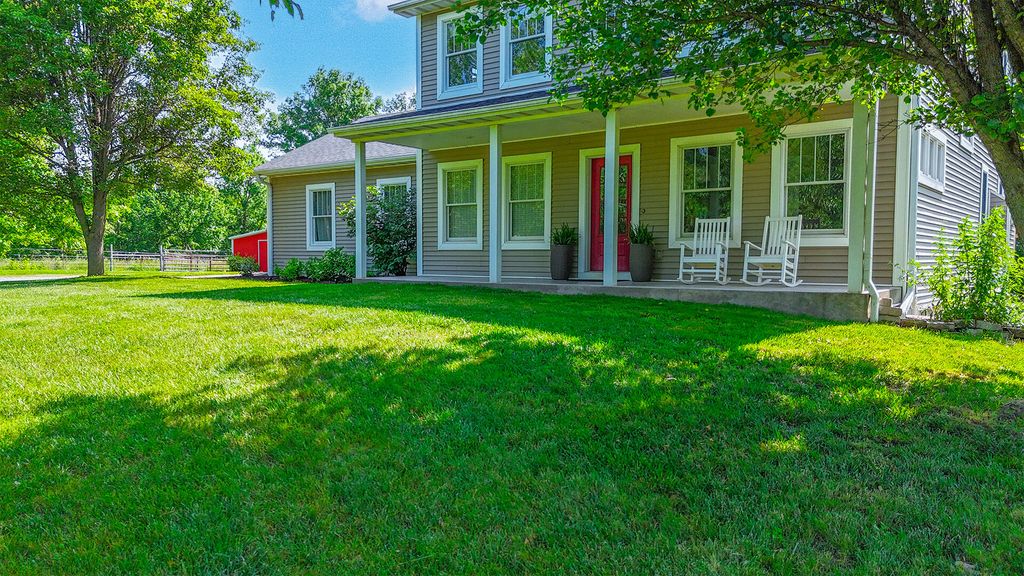 5200 N LOCUST GROVE CHURCH RD, Columbia, MO 65202