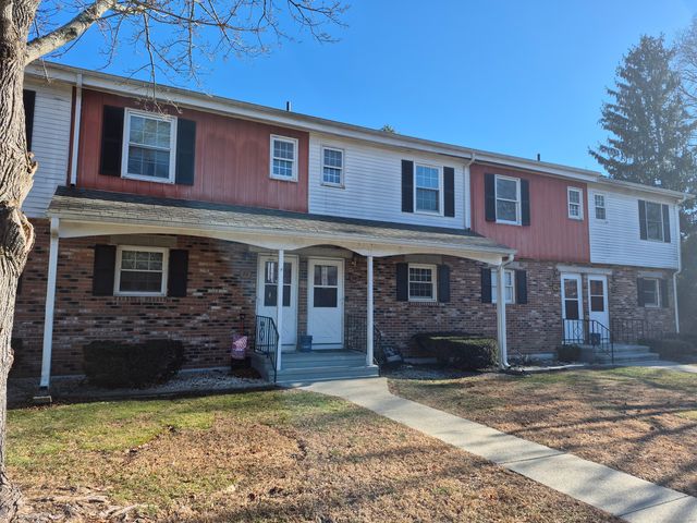 74 Athol Street 74, Killingly, CT 06239