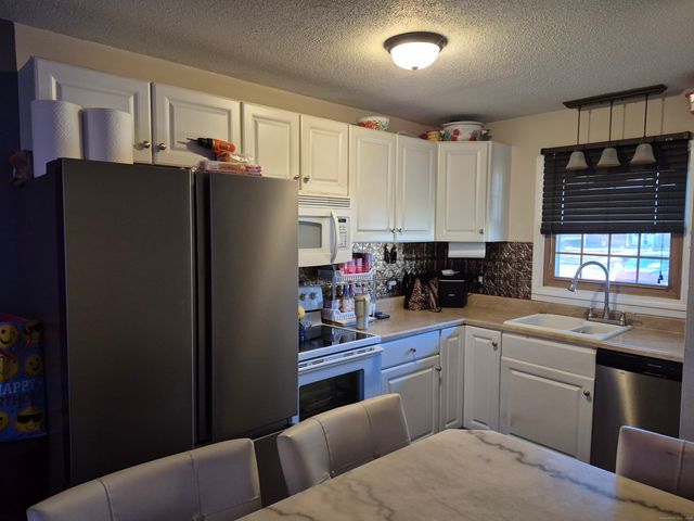 74 Athol Street 74, Killingly, CT 06239