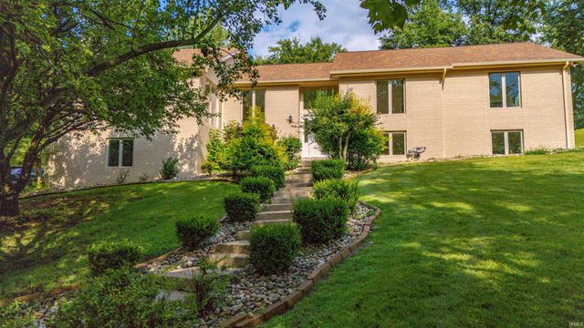 6755 Old Stonehouse Drive, Newburgh, IN 47630