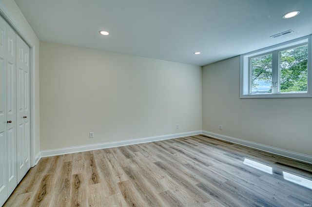 6755 Old Stonehouse Drive, Newburgh, IN 47630