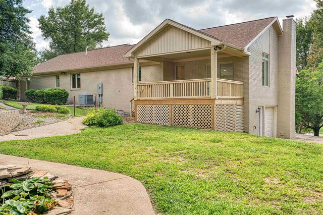 6755 Old Stonehouse Drive, Newburgh, IN 47630