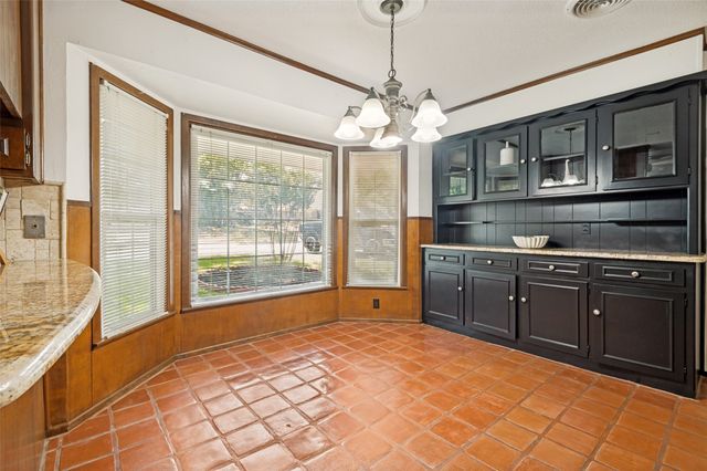 832 Wheelwood Drive, Hurst, TX 76053
