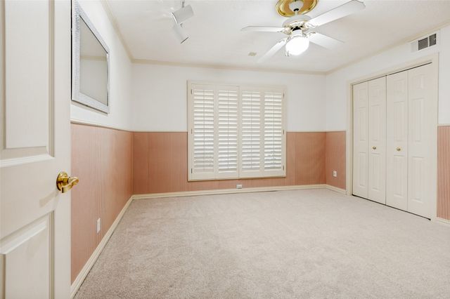 832 Wheelwood Drive, Hurst, TX 76053