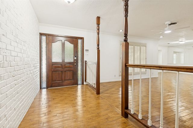832 Wheelwood Drive, Hurst, TX 76053