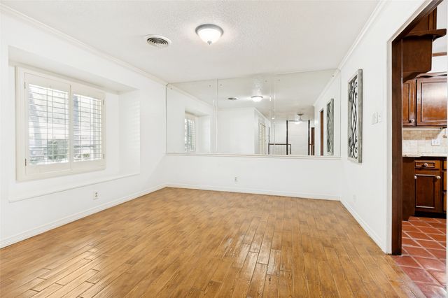 832 Wheelwood Drive, Hurst, TX 76053