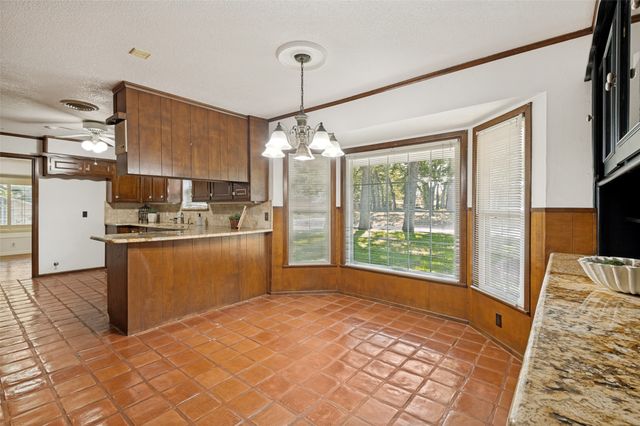 832 Wheelwood Drive, Hurst, TX 76053