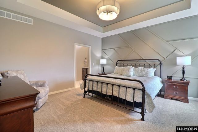 1405 S 208Th Street, Elkhorn, NE 68022