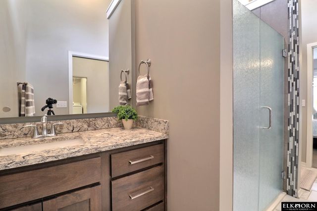 1405 S 208Th Street, Elkhorn, NE 68022