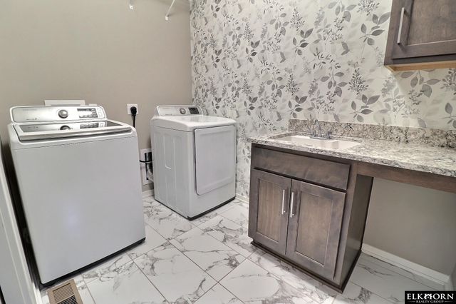 1405 S 208Th Street, Elkhorn, NE 68022