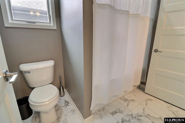 1405 S 208Th Street, Elkhorn, NE 68022