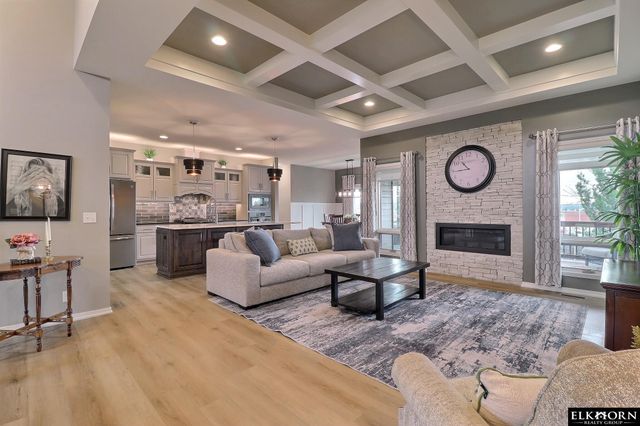 1405 S 208Th Street, Elkhorn, NE 68022