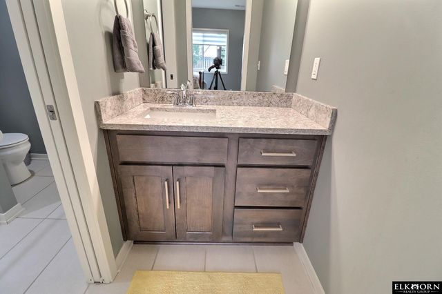 1405 S 208Th Street, Elkhorn, NE 68022