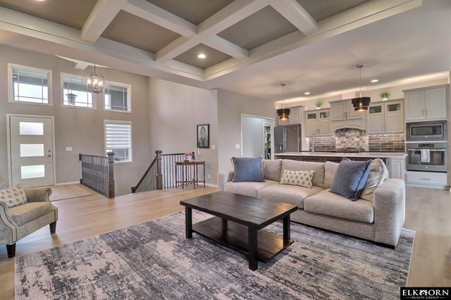 1405 S 208Th Street, Elkhorn, NE 68022