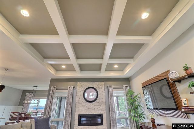 1405 S 208Th Street, Elkhorn, NE 68022