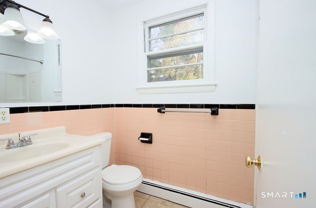 106 Glenwood Road, Clinton, CT 06413