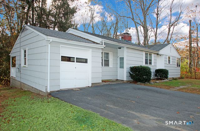 106 Glenwood Road, Clinton, CT 06413