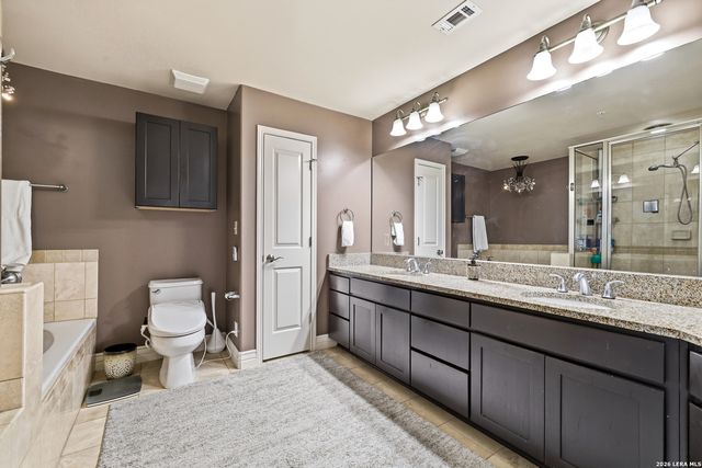 215 Center St Apt 1201, San Antonio, TX 78202