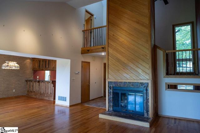14 Persimmon Lane, Greenville, SC 29609