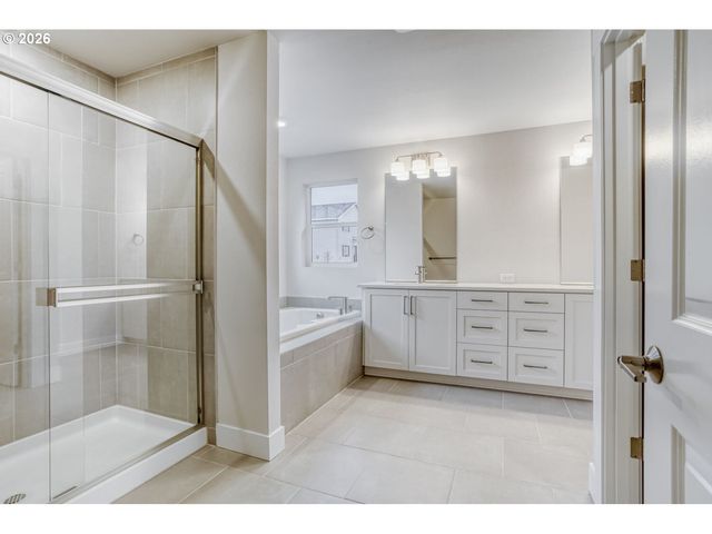 7876 Nw ELEANOR Ave, Portland, OR 97229