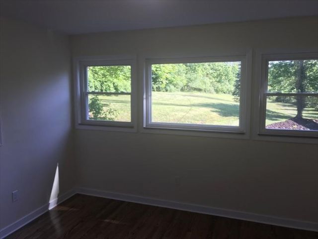 8131 Rowan Rd, Cranberry Twp, PA 16066