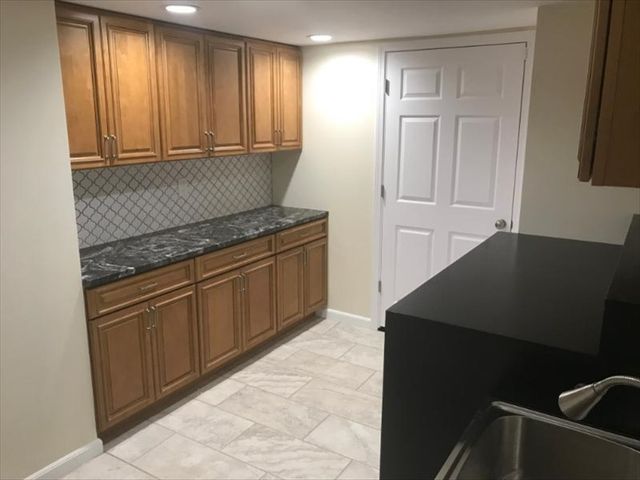 8131 Rowan Rd, Cranberry Twp, PA 16066