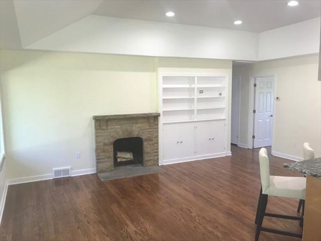 8131 Rowan Rd, Cranberry Twp, PA 16066