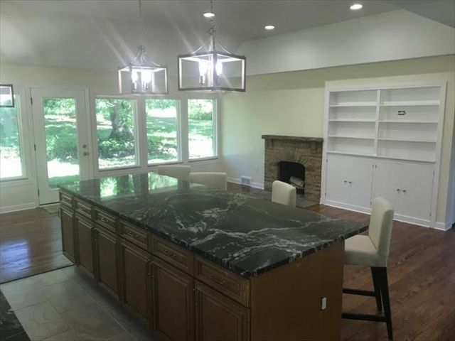 8131 Rowan Rd, Cranberry Twp, PA 16066