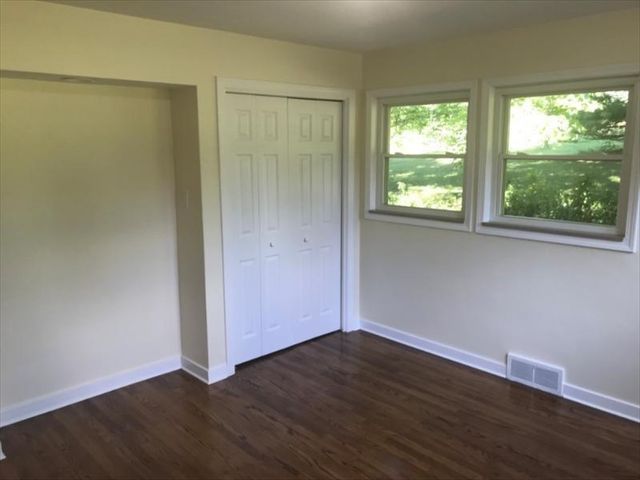 8131 Rowan Rd, Cranberry Twp, PA 16066