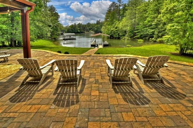 67 Lakeshore Drive, Blairsville, GA 30512