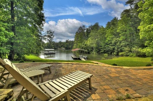 67 Lakeshore Drive, Blairsville, GA 30512