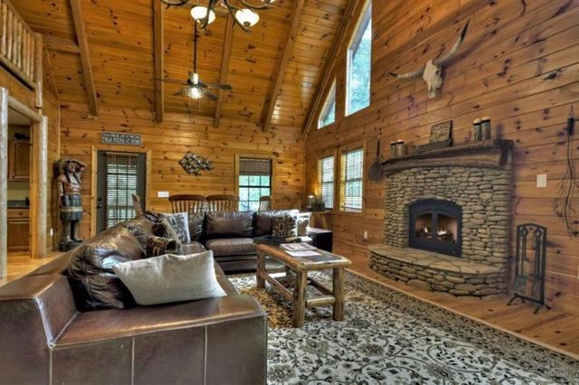 67 Lakeshore Drive, Blairsville, GA 30512
