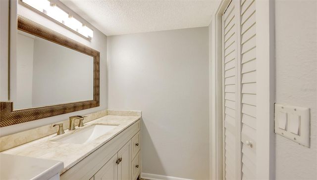 420 BEACH ROAD 706, Sarasota, FL 34242