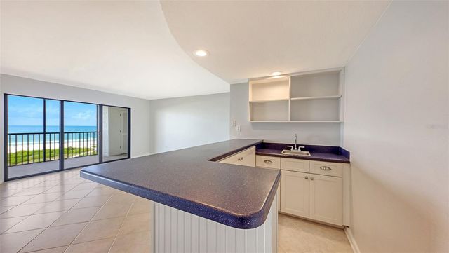 420 BEACH ROAD 706, Sarasota, FL 34242