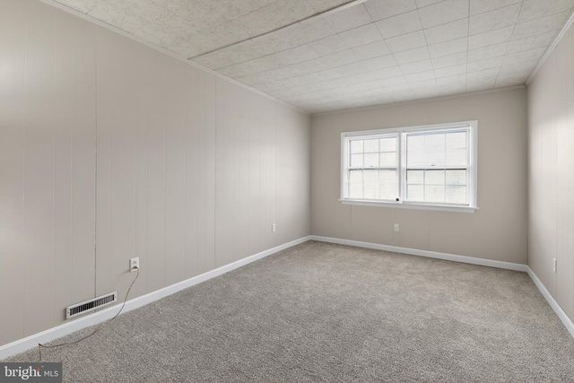 704 BIRCHWOOD DR, Newark, DE 19713