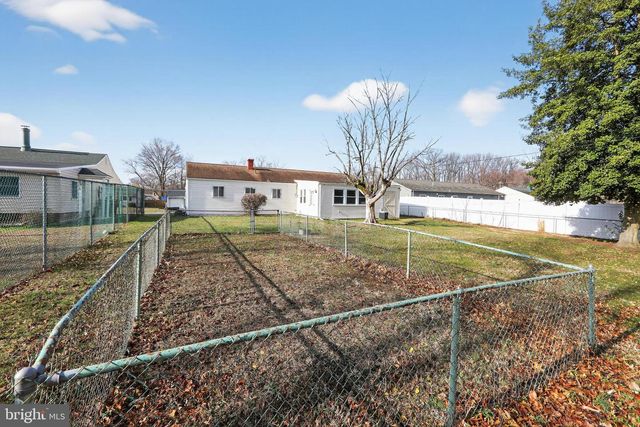 704 BIRCHWOOD DR, Newark, DE 19713