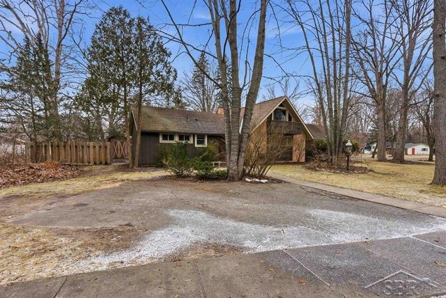 4905 Sturgeon Creek Parkway, Midland, MI 48640