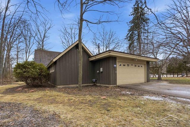 4905 Sturgeon Creek Parkway, Midland, MI 48640