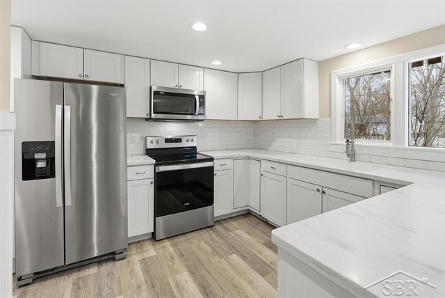 4905 Sturgeon Creek Parkway, Midland, MI 48640