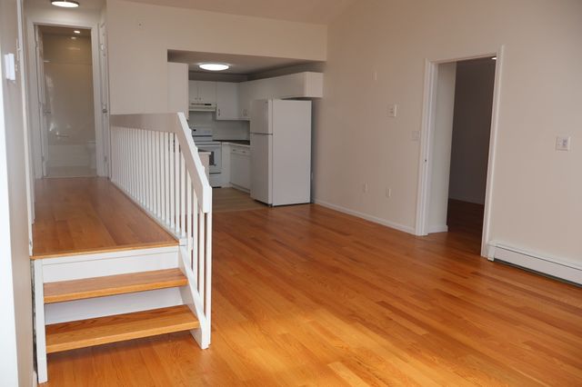 663 Boston St 10, Lynn, MA 01905