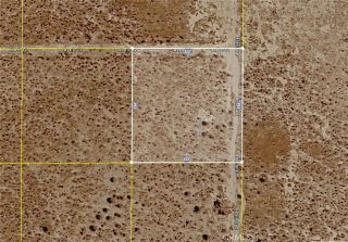 8500 E Avenue L12, Palmdale, CA 93552