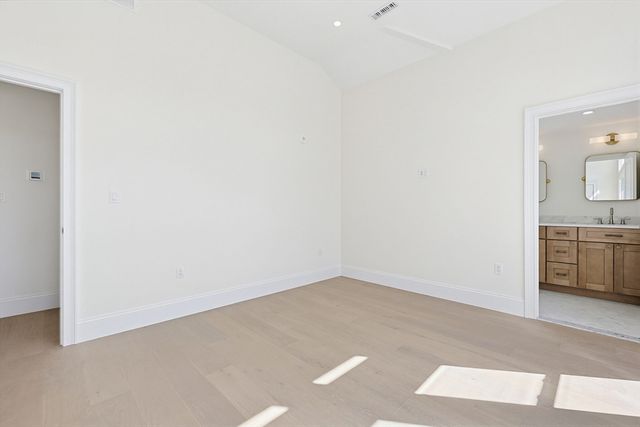 257 R Market Street A, Boston, MA 02135