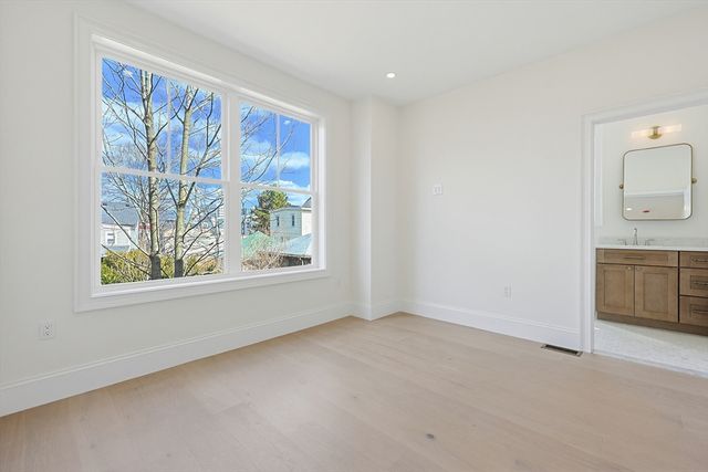 257 R Market Street A, Boston, MA 02135