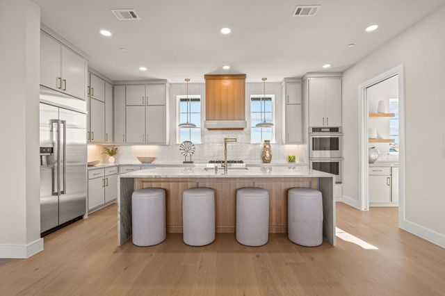 2832 Southbay Circle, Northlake, TX 76226